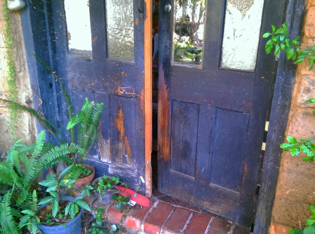 Pet Door Installation The Handyman Can Bendigo Property Maintenance